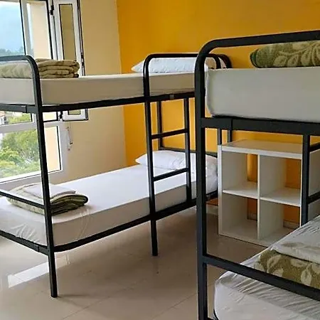 Internacional De * Llanes