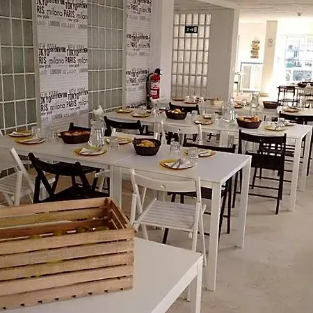 Hostel Internacional De Llanes