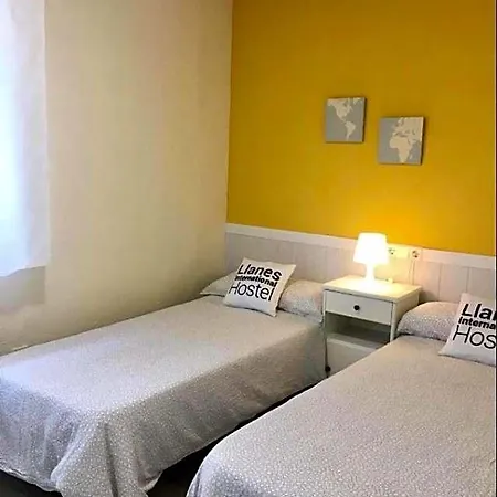 Hostel Internacional De Llanes
